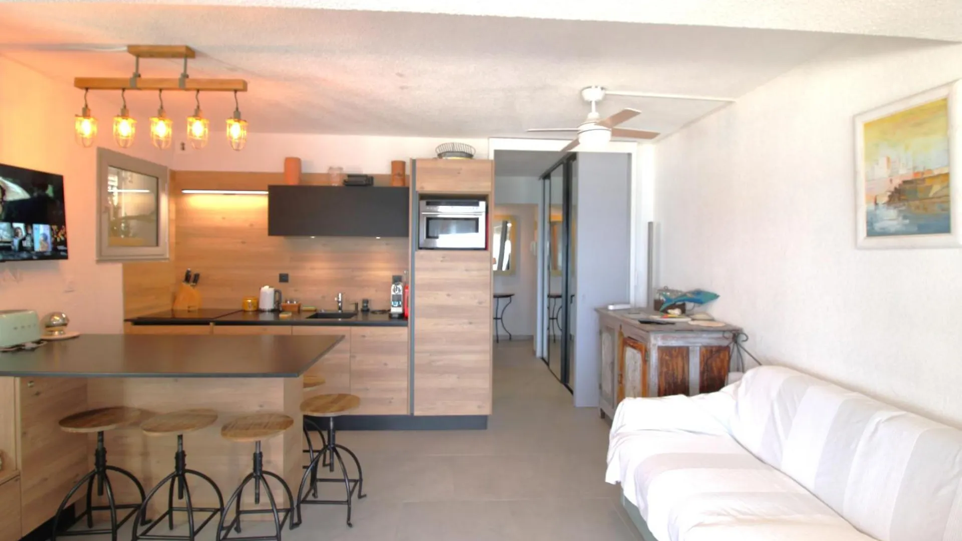 Hyeres Plage Bona 1 Chambre Lit Superposes Parking Wifi Pieds Dans L'Eau By Hc France