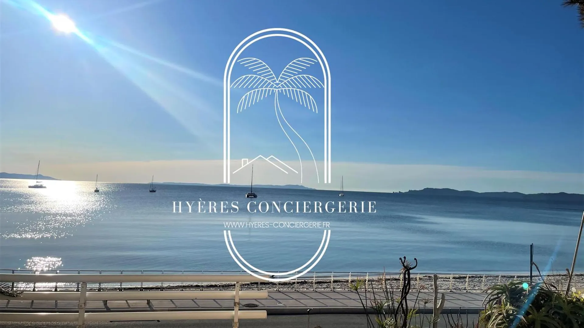 Hyeres Plage Bona 1 Chambre Lit Superposes Parking Wifi Pieds Dans L'Eau By Hc Apartment